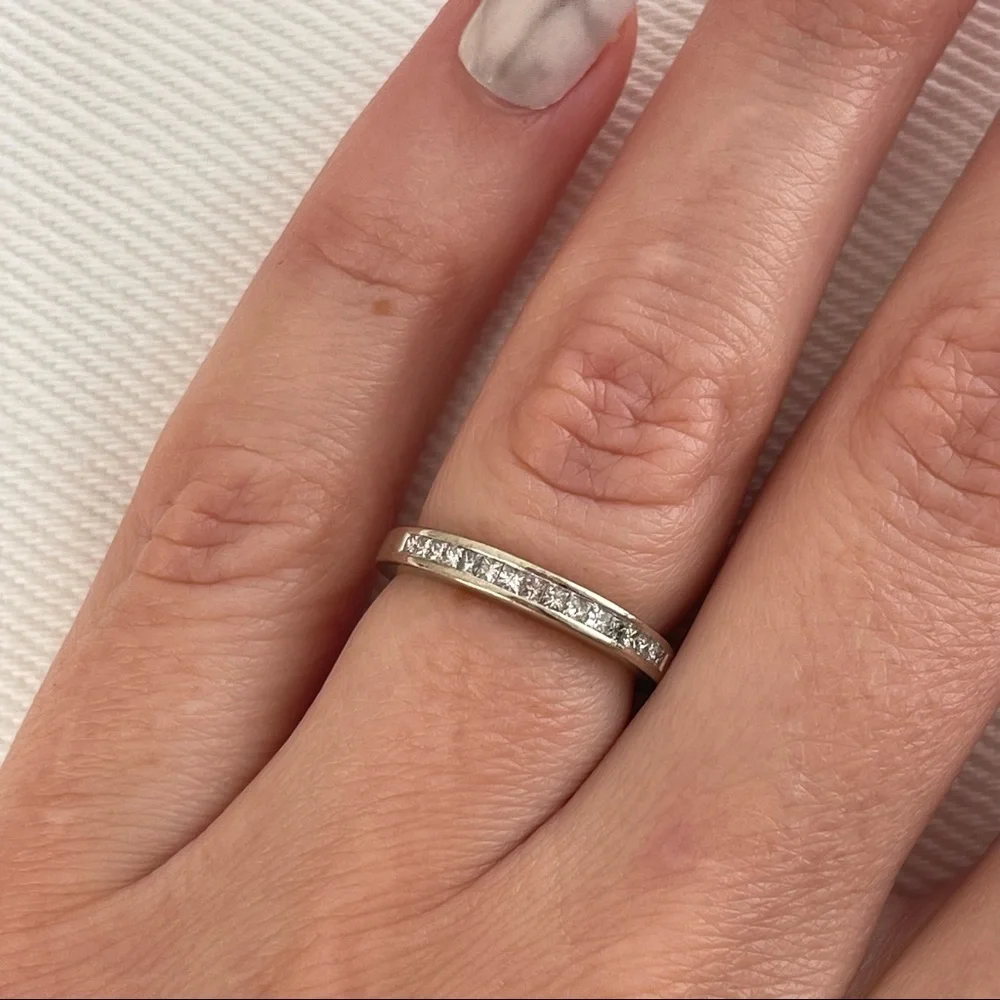 Solid 14K white gold diamond ring natural princess diamonds stacking band VTG - Picture 13 of 15